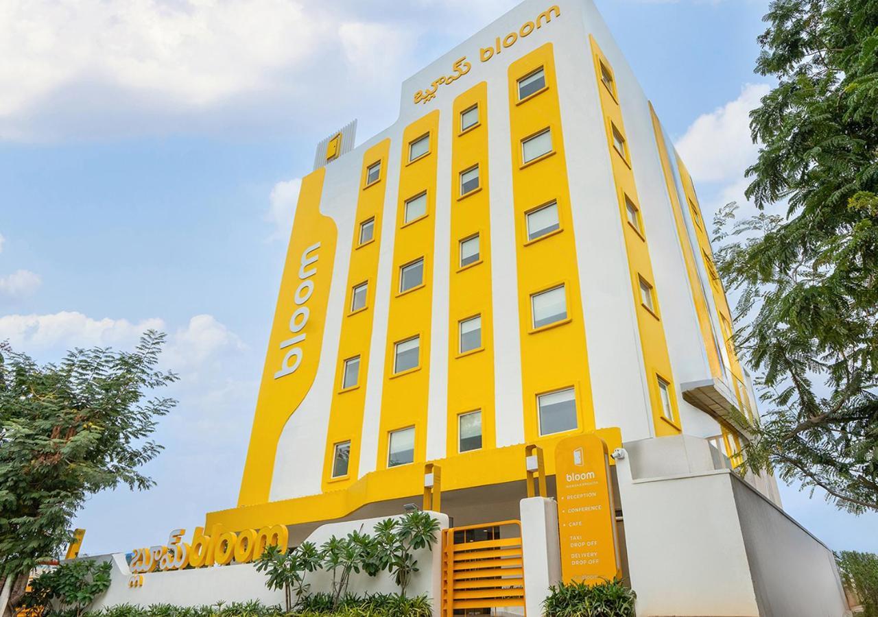 Bloom Hotel Financial District Hyderabad Exterior photo